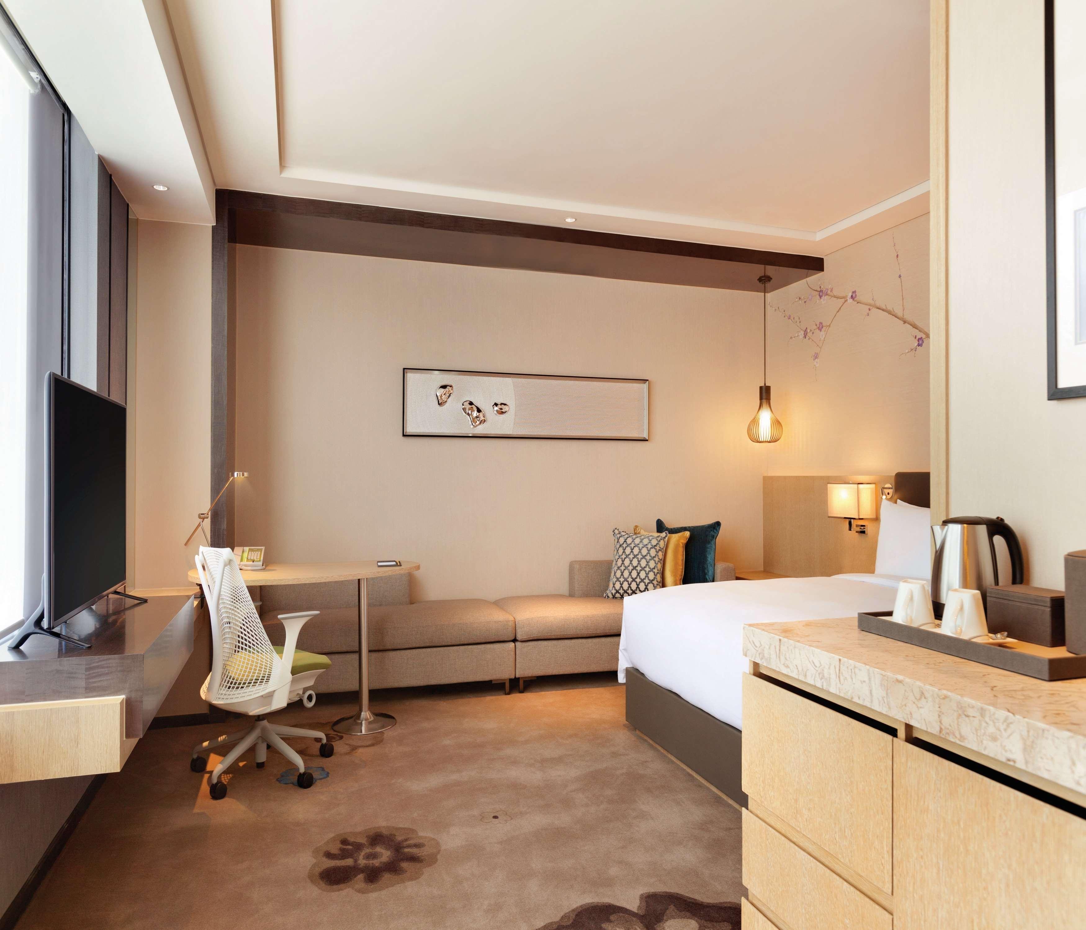 Hilton Garden Inn Dandong Bagian luar foto