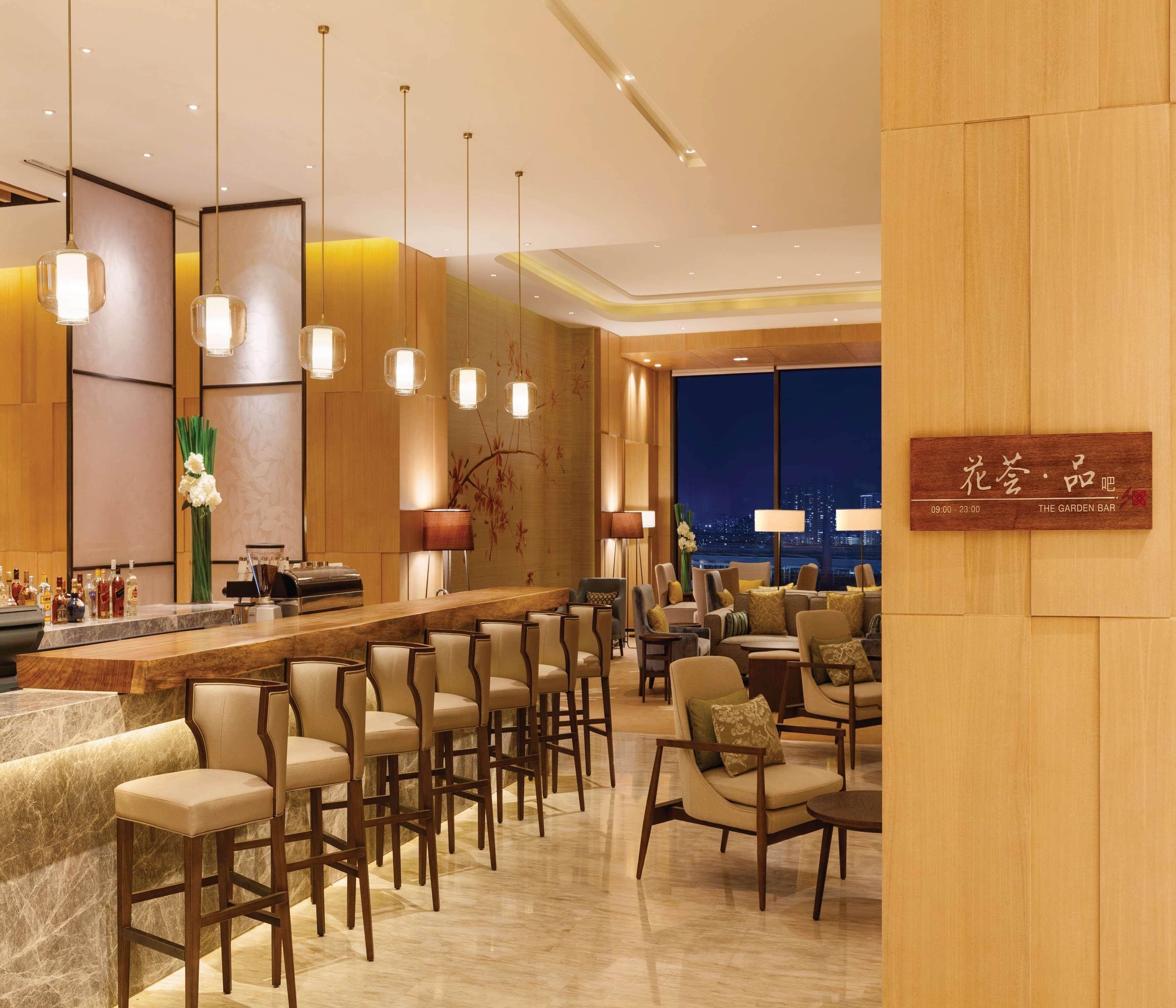 Hilton Garden Inn Dandong Bagian luar foto