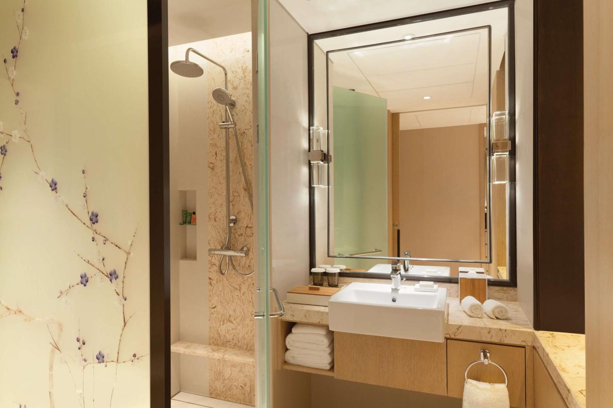 Hilton Garden Inn Dandong Bagian luar foto