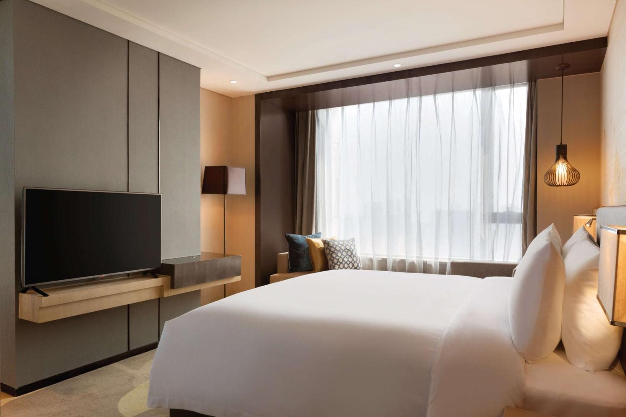 Hilton Garden Inn Dandong Bagian luar foto