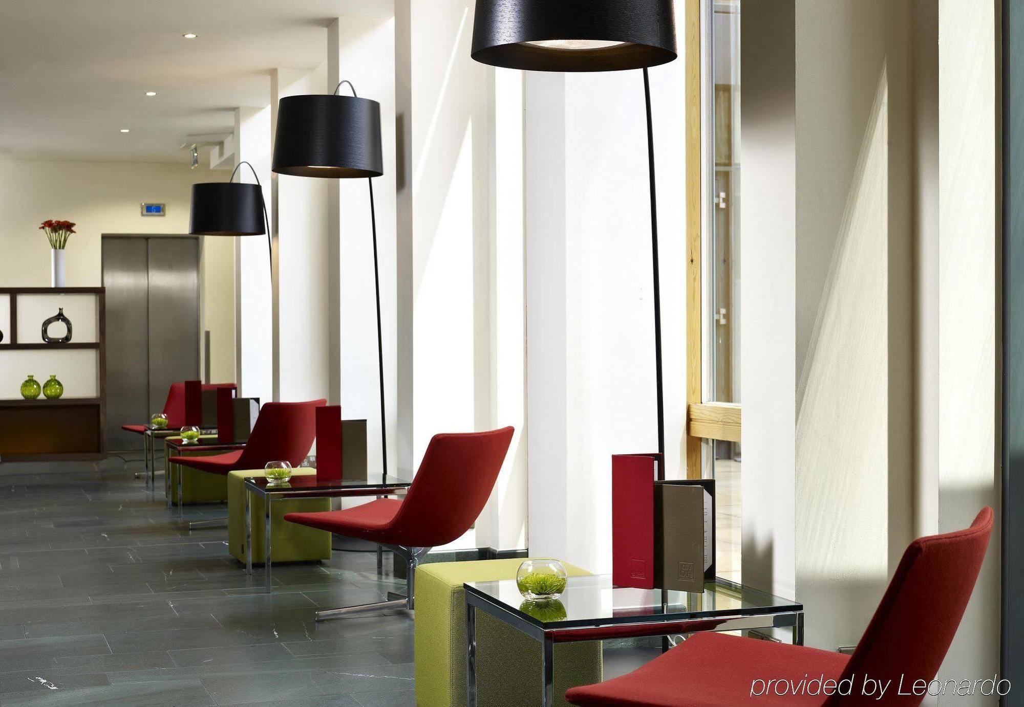 Hilton Garden Inn Dandong Bagian luar foto